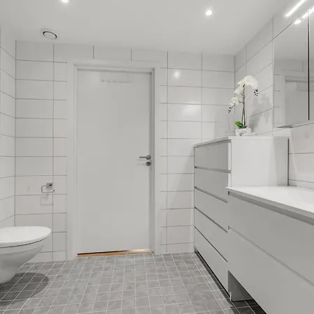 Spacious And Modern In Gamle Byen Near Downtown Apartment